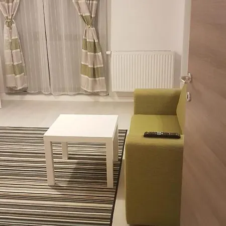 Appartement 21 *