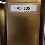 21 شقة