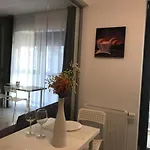 شقة 21
